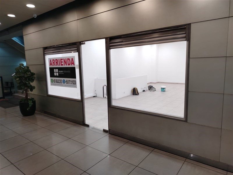 Local comercial en arriendo en Santiago — foto 9