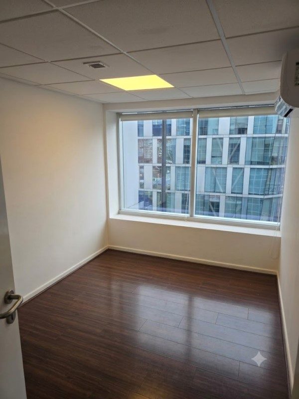 Oficina en arriendo en Las Condes — foto 4