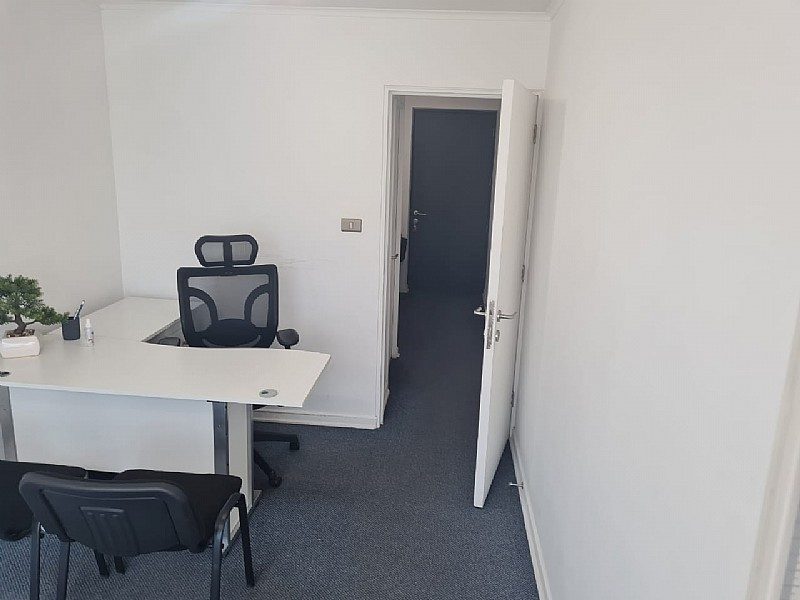 Oficina en arriendo en Las Condes — foto 1