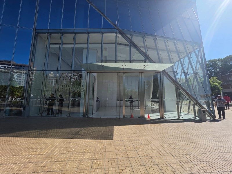 Estacionamiento en venta en Las Condes — foto 2