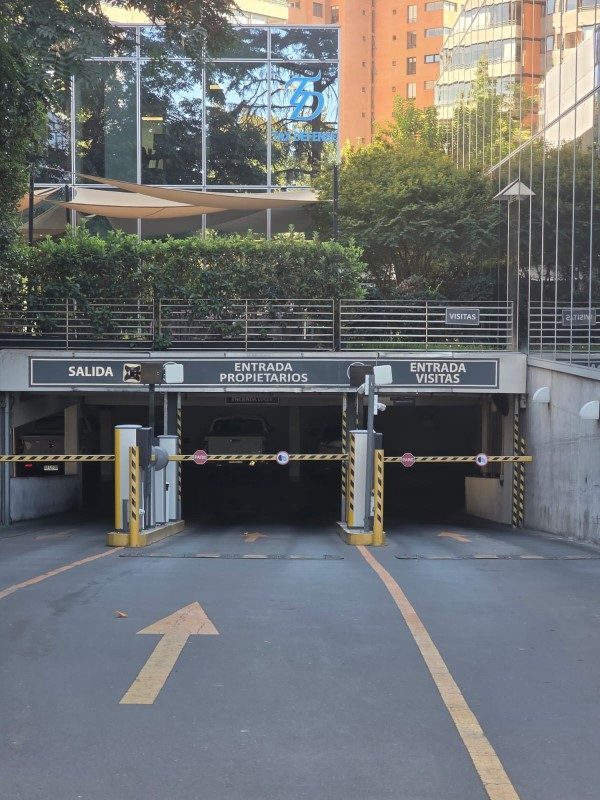 Estacionamiento en venta en Las Condes — foto 6