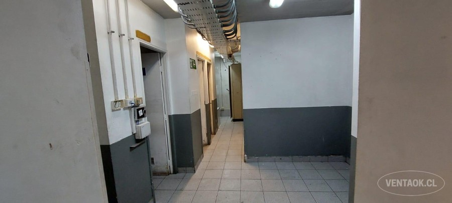 Local comercial en arriendo en Santiago — foto 9