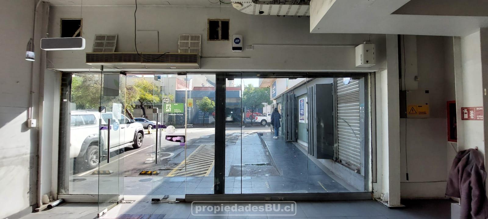 Local comercial en arriendo en Santiago — foto 4