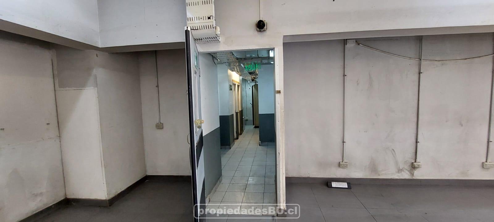 Local comercial en arriendo en Santiago — foto 8