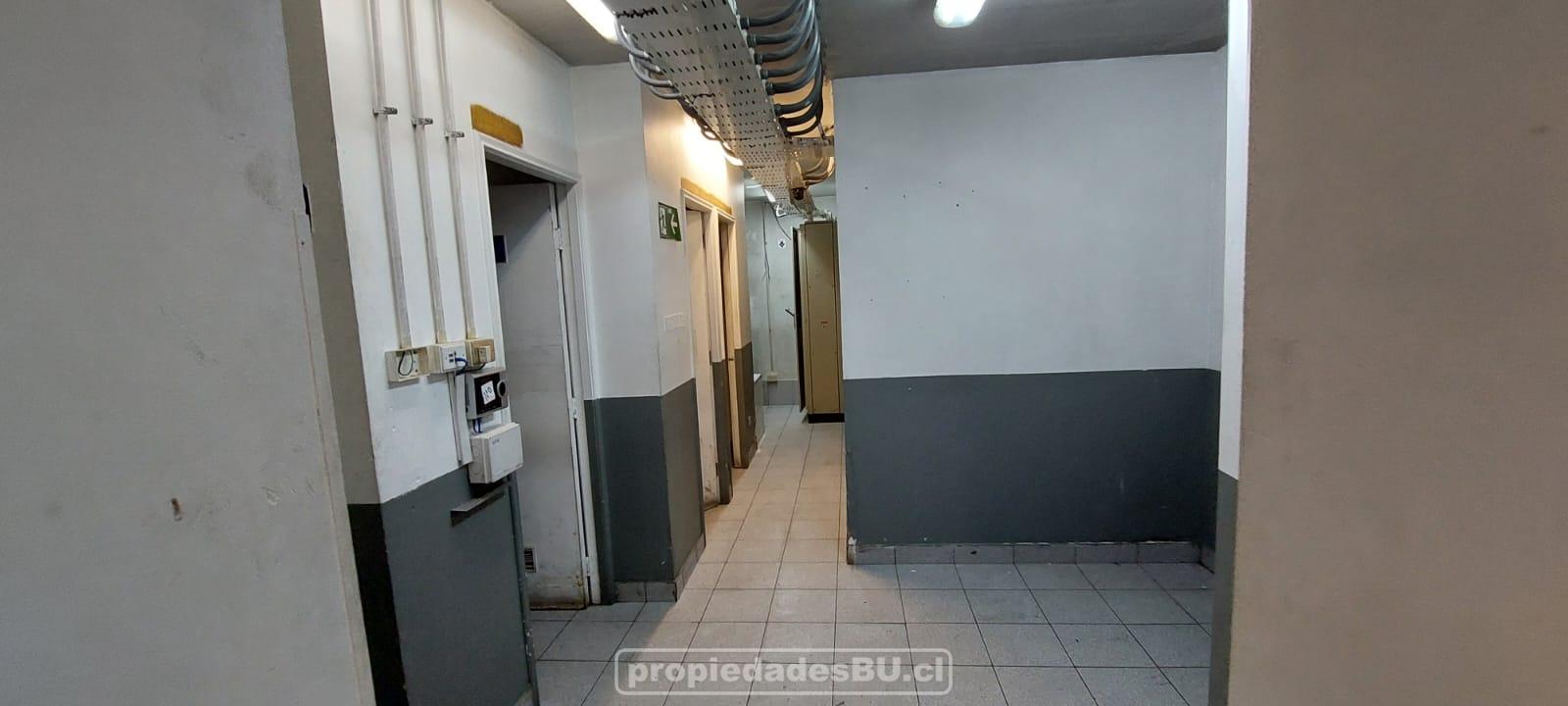 Local comercial en arriendo en Santiago — foto 9