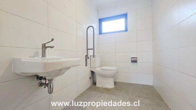 Local comercial en arriendo en Puerto Montt — foto 9