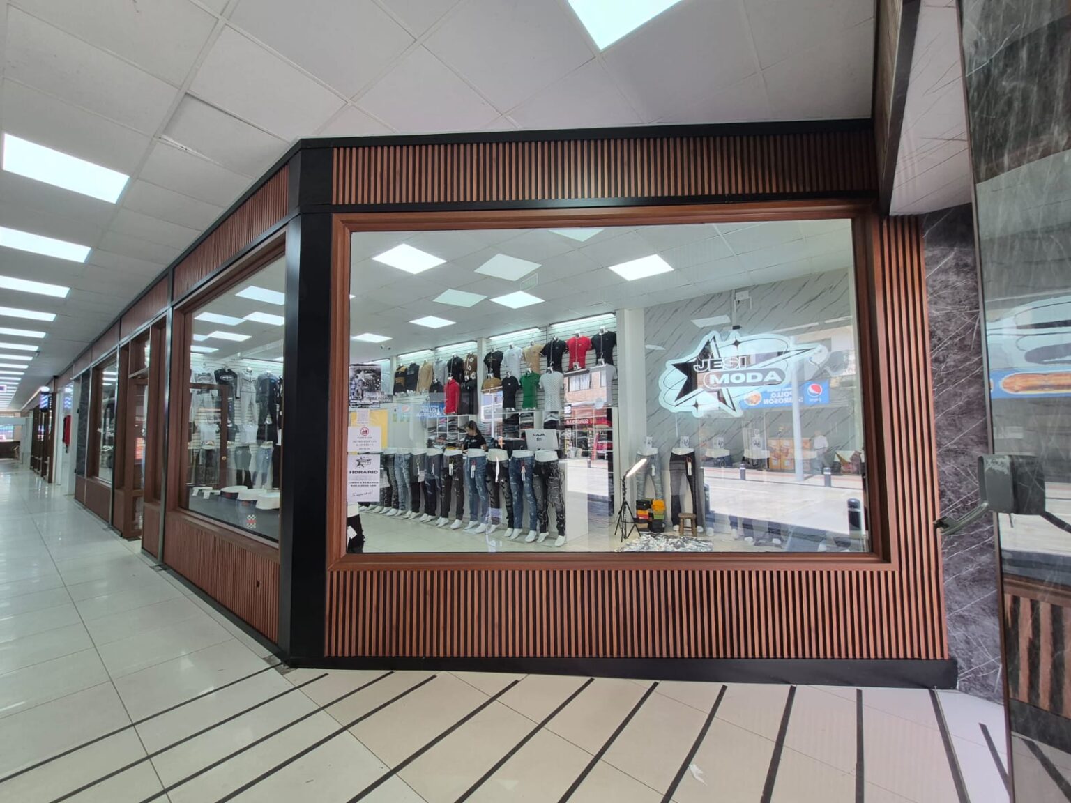 Local comercial en arriendo en Puerto Montt — foto 2