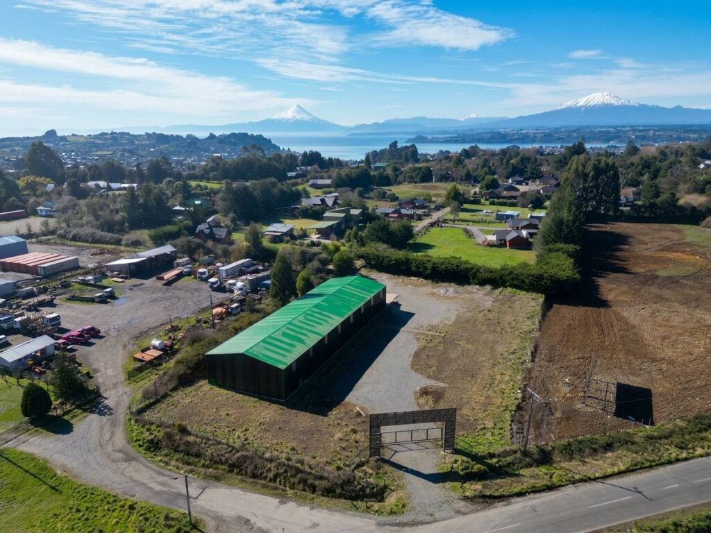 Bodega en arriendo en Puerto Varas — foto 1