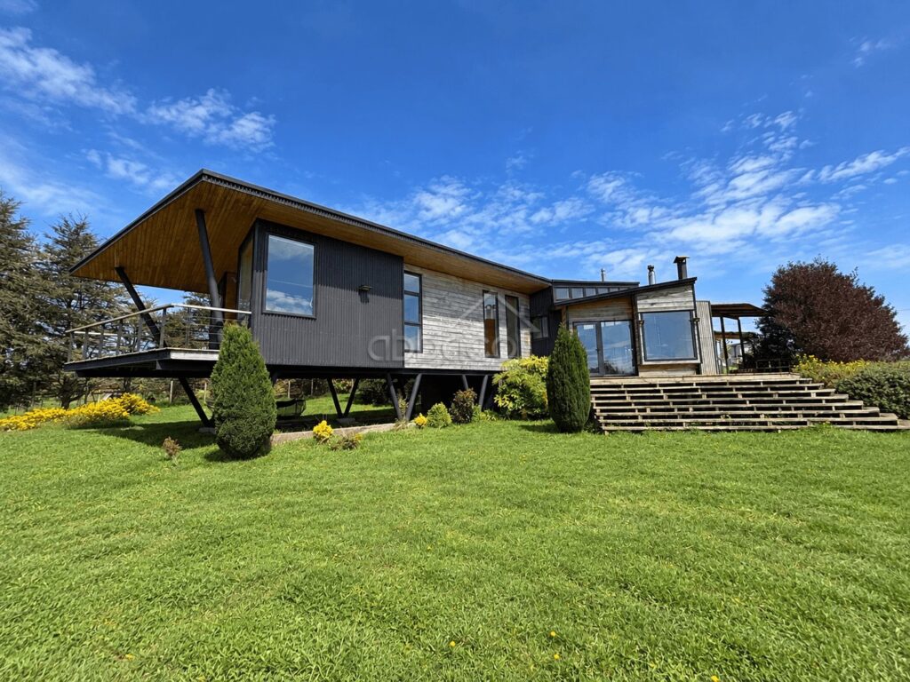 Casa en arriendo en Puerto Varas — foto 1