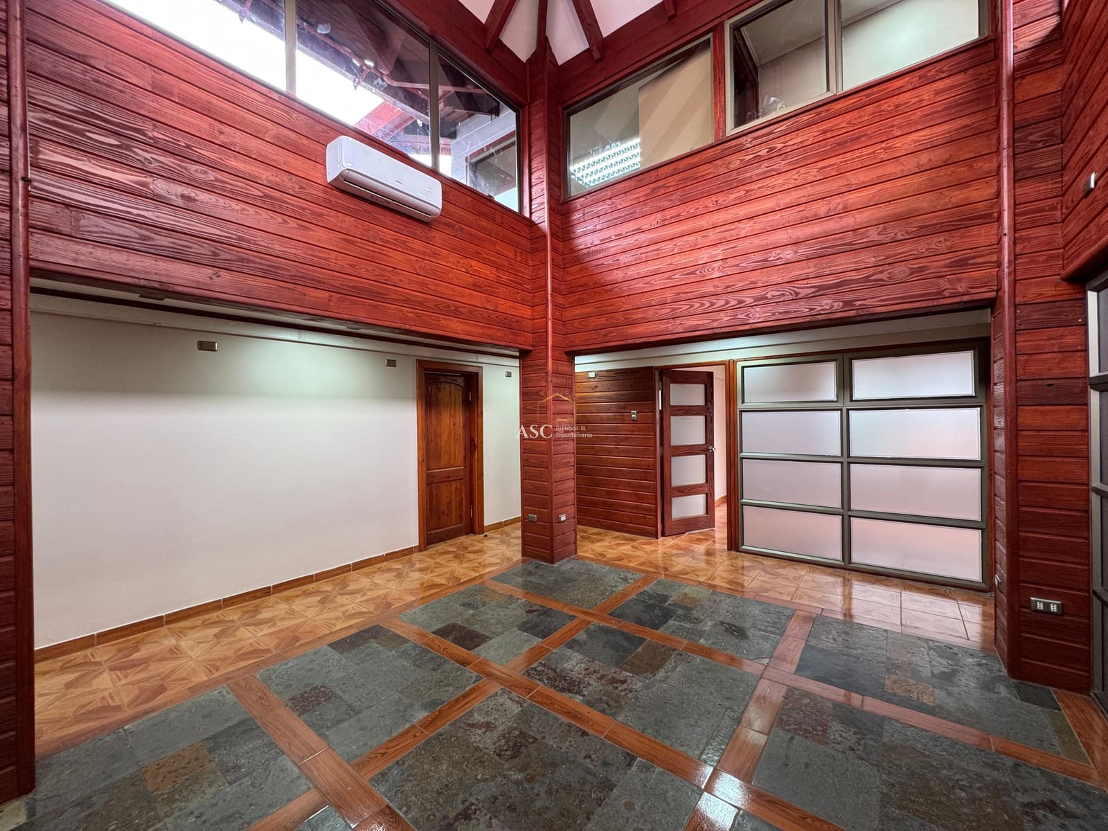 Oficina en arriendo en Los Ángeles — foto 2
