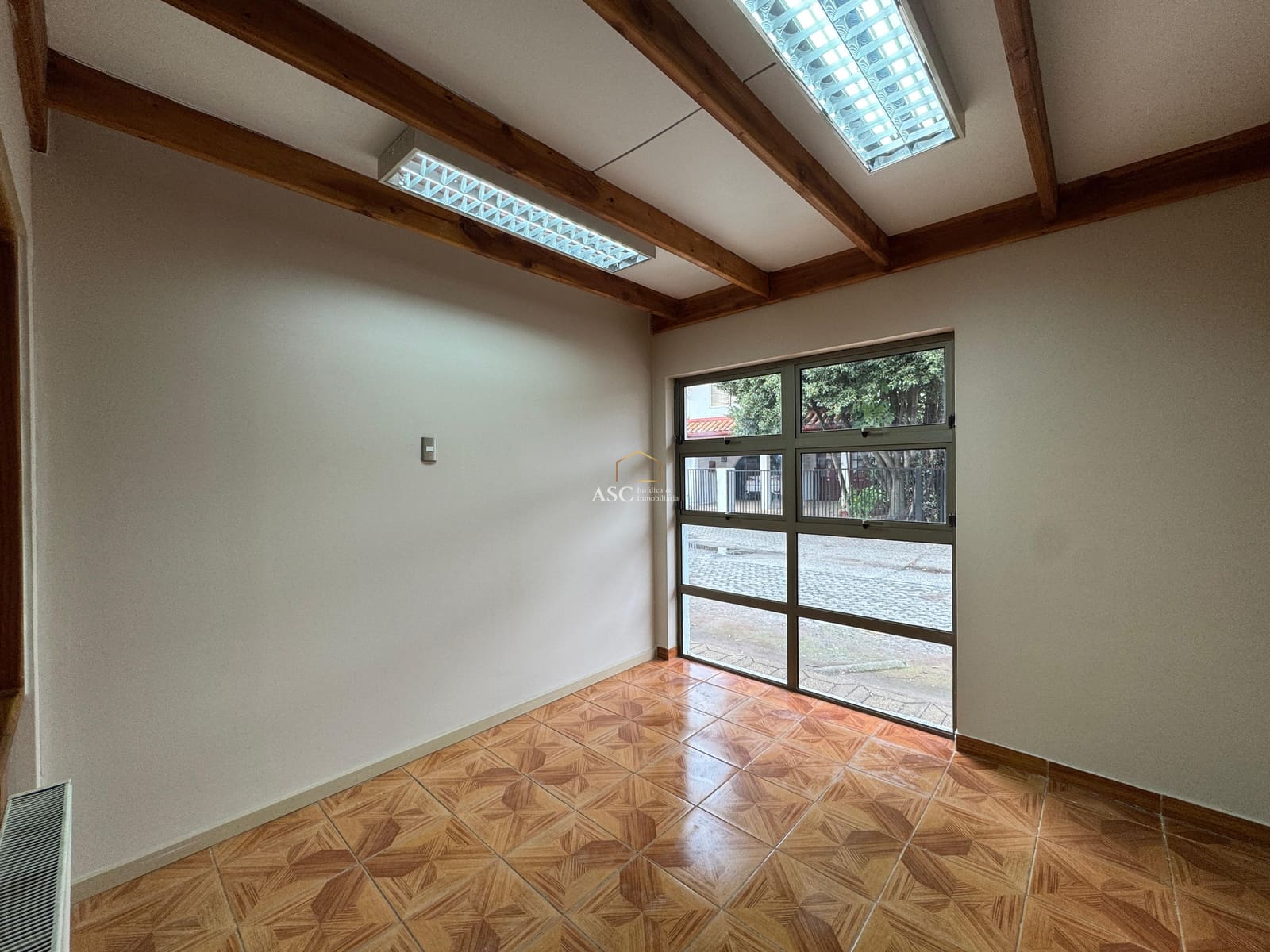 Oficina en arriendo en Los Ángeles — foto 5