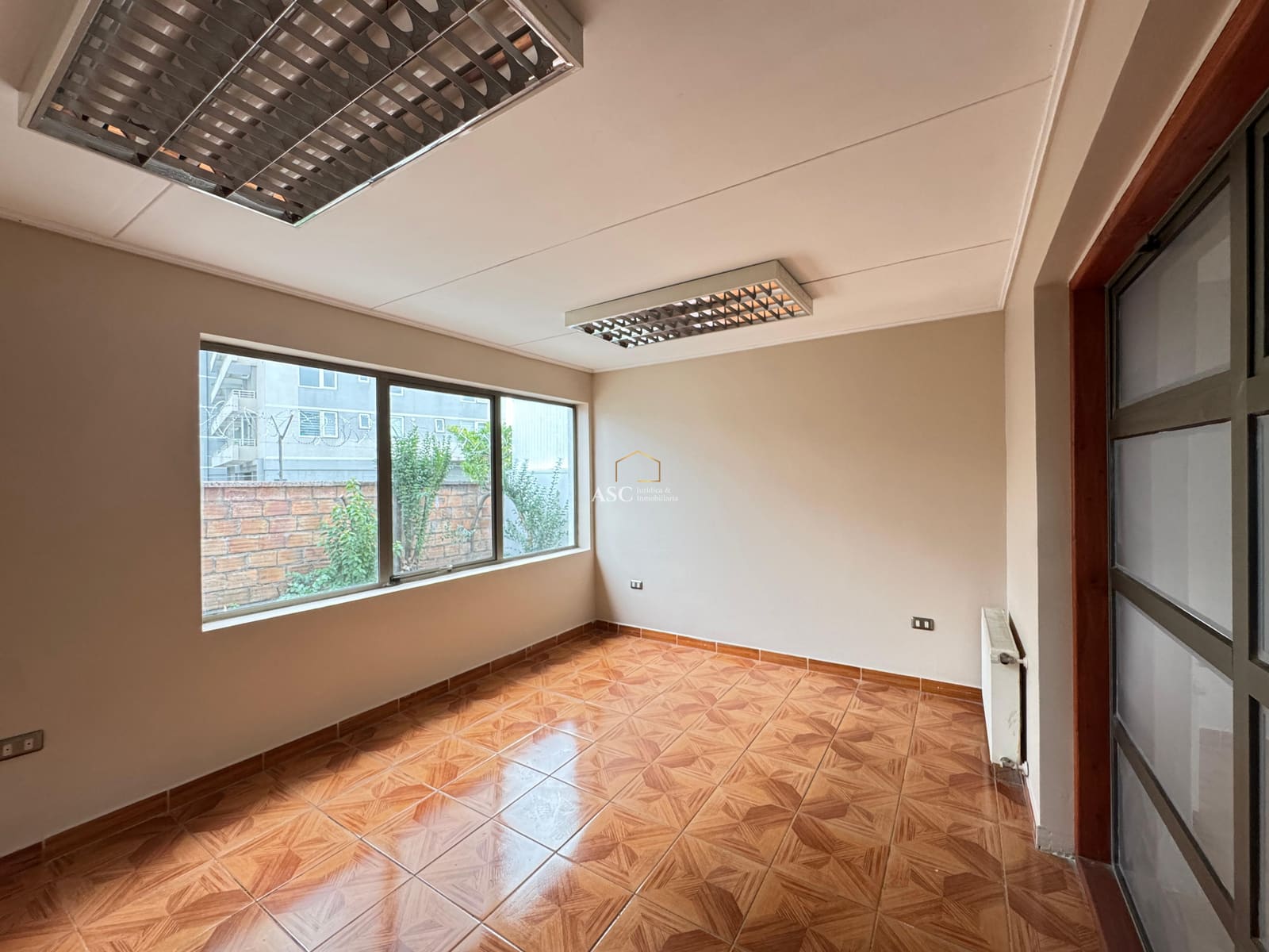 Oficina en arriendo en Los Ángeles — foto 6