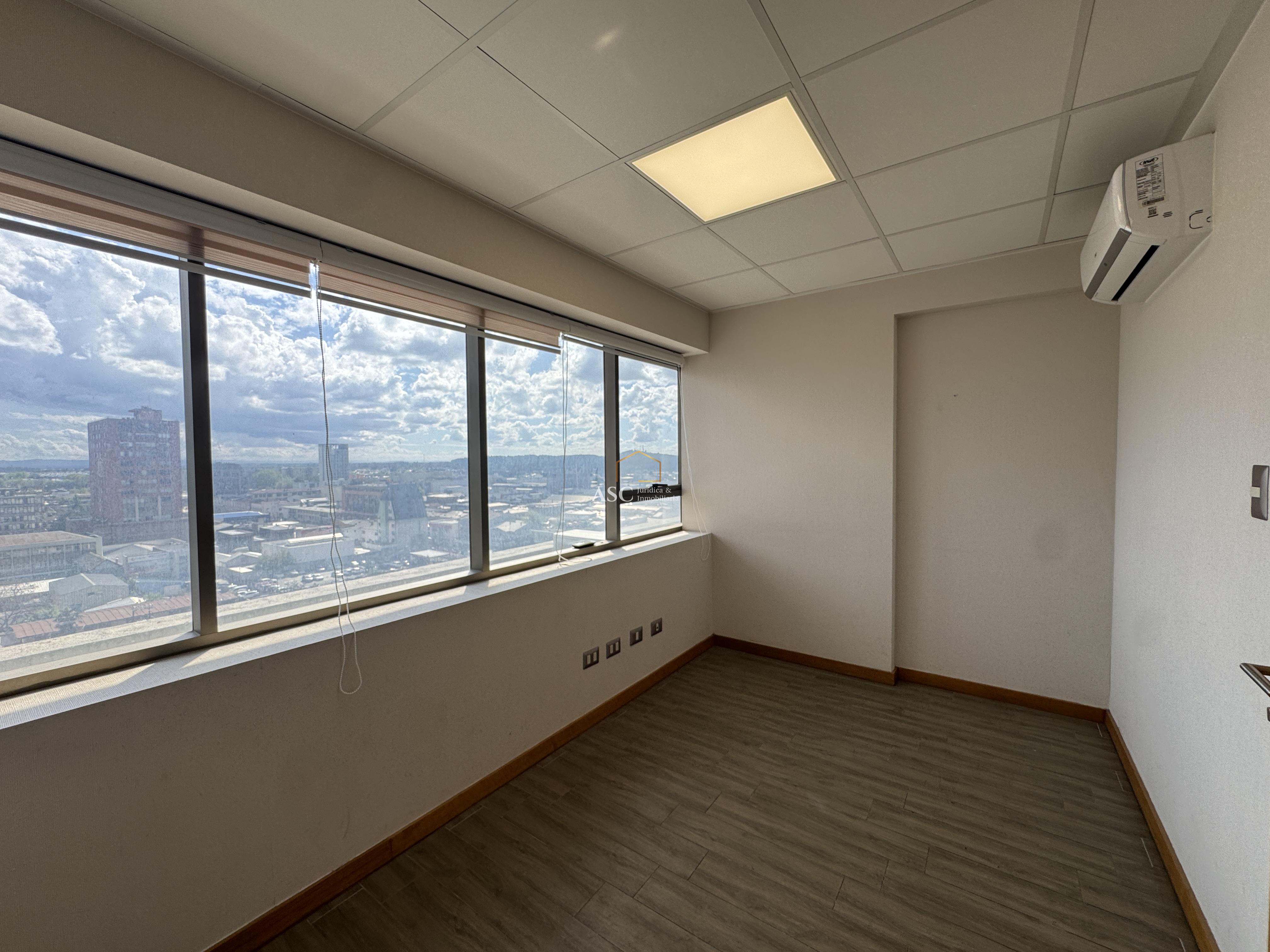 Oficina en arriendo en Los Ángeles — foto 4