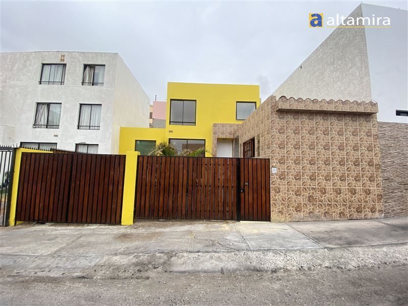 Casa en arriendo en Iquique — foto 1