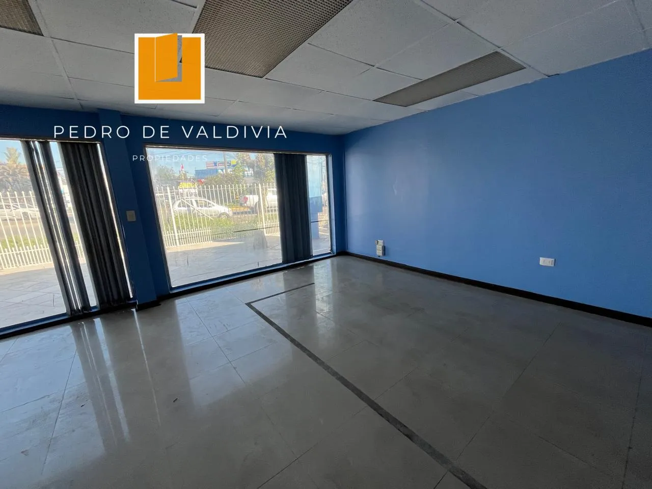 Local comercial en arriendo en Linares — foto 2