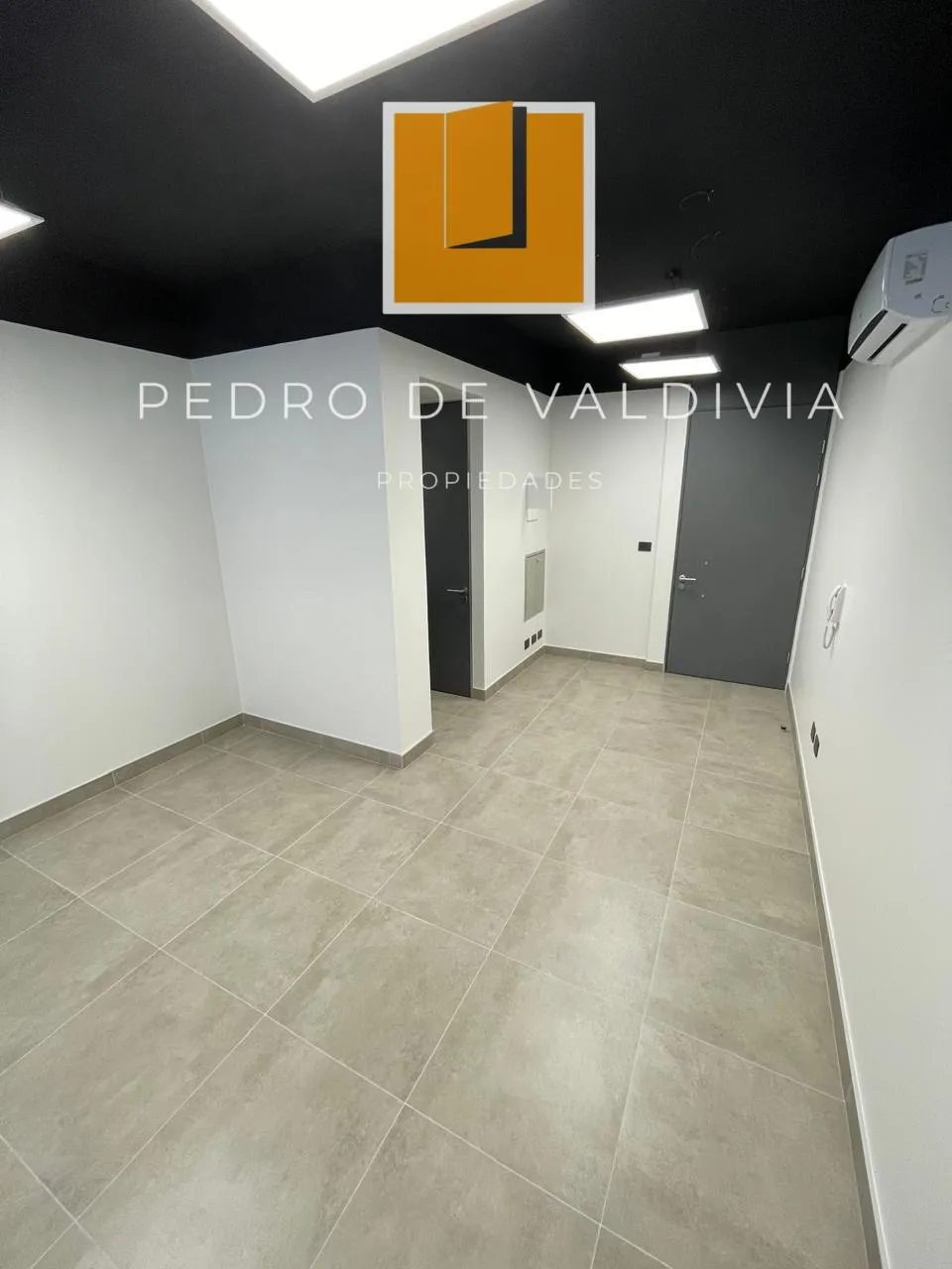 Oficina en arriendo en Chillán — foto 9