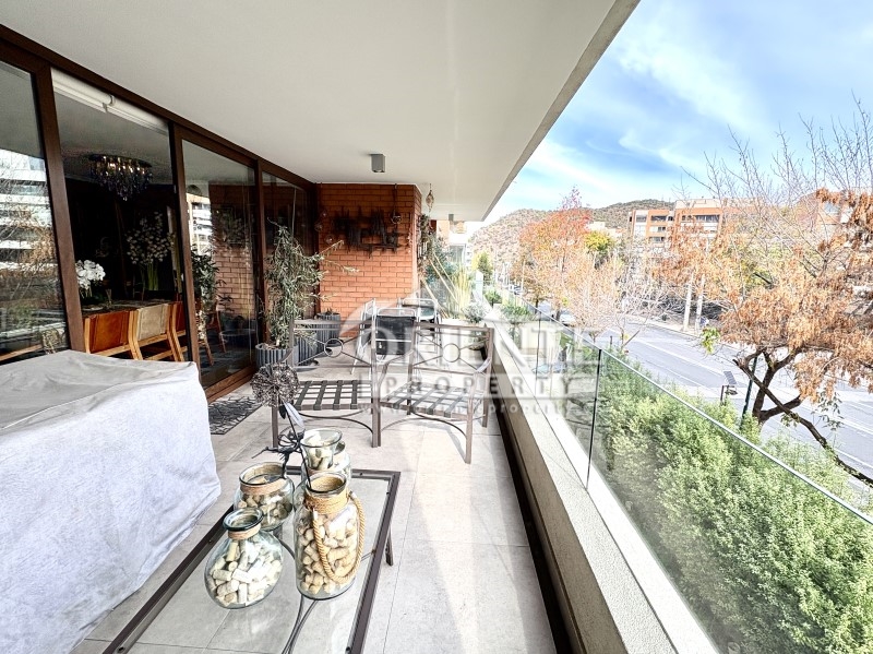 Departamento en venta en Lo Barnechea — foto 1