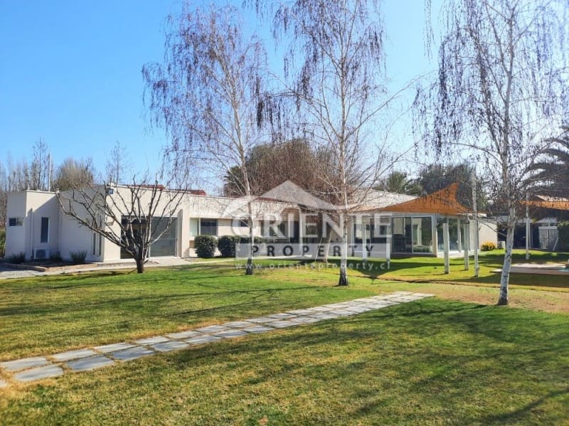 Parcela en arriendo en Colina — foto 1