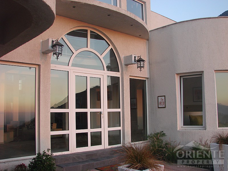 Casa en venta en Lo Barnechea — foto 2