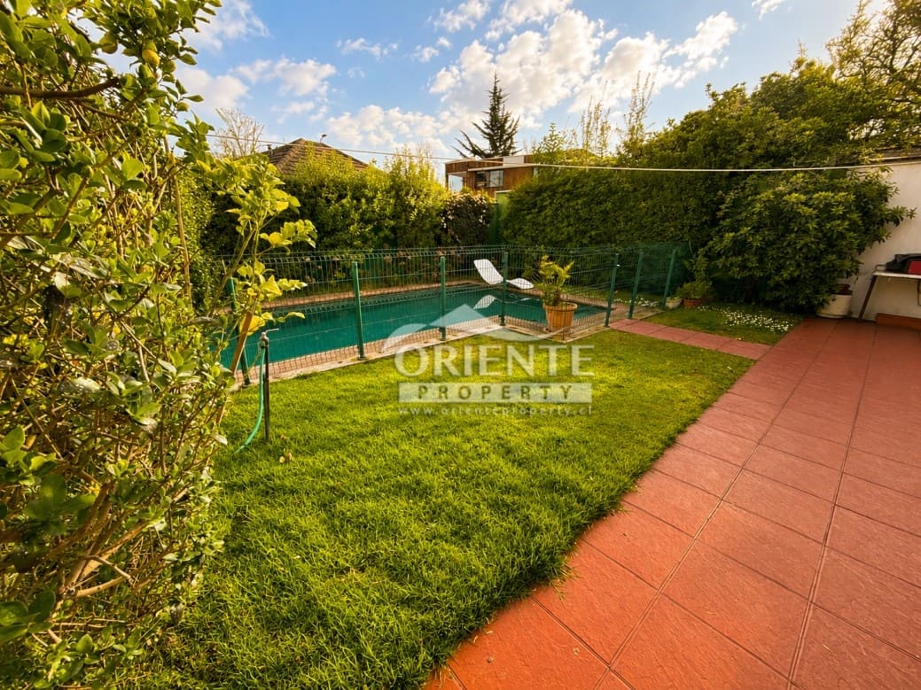 Casa en venta en Vitacura — foto 1