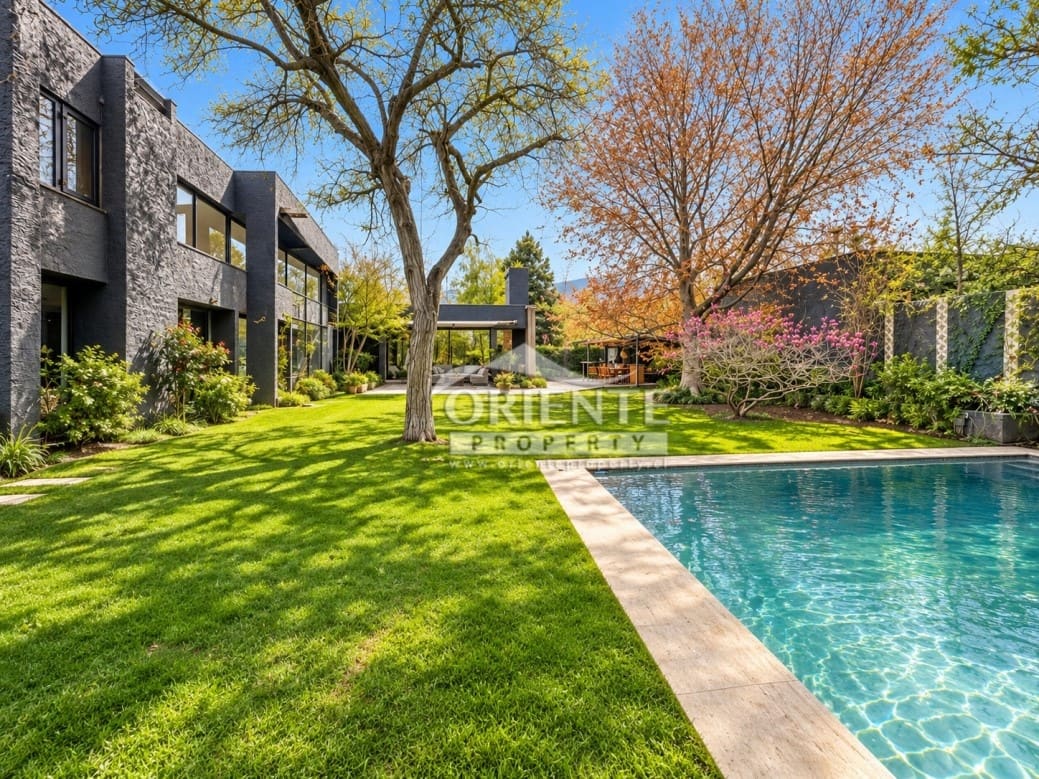 Casa en venta en Lo Barnechea — foto 1