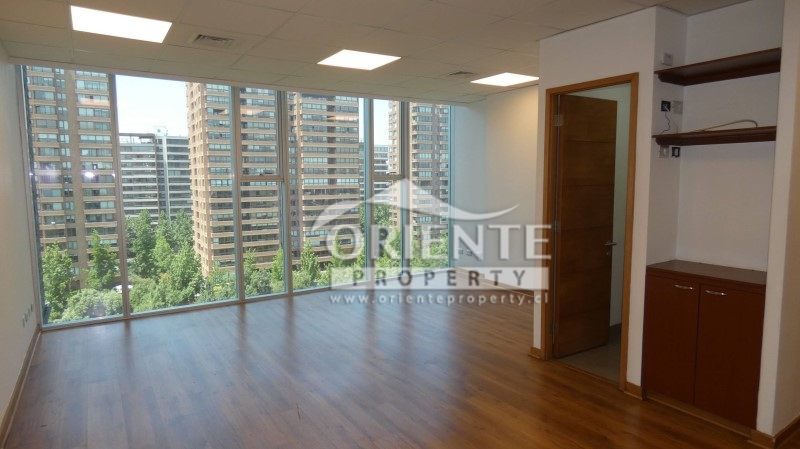 Oficina en arriendo en Vitacura — foto 1